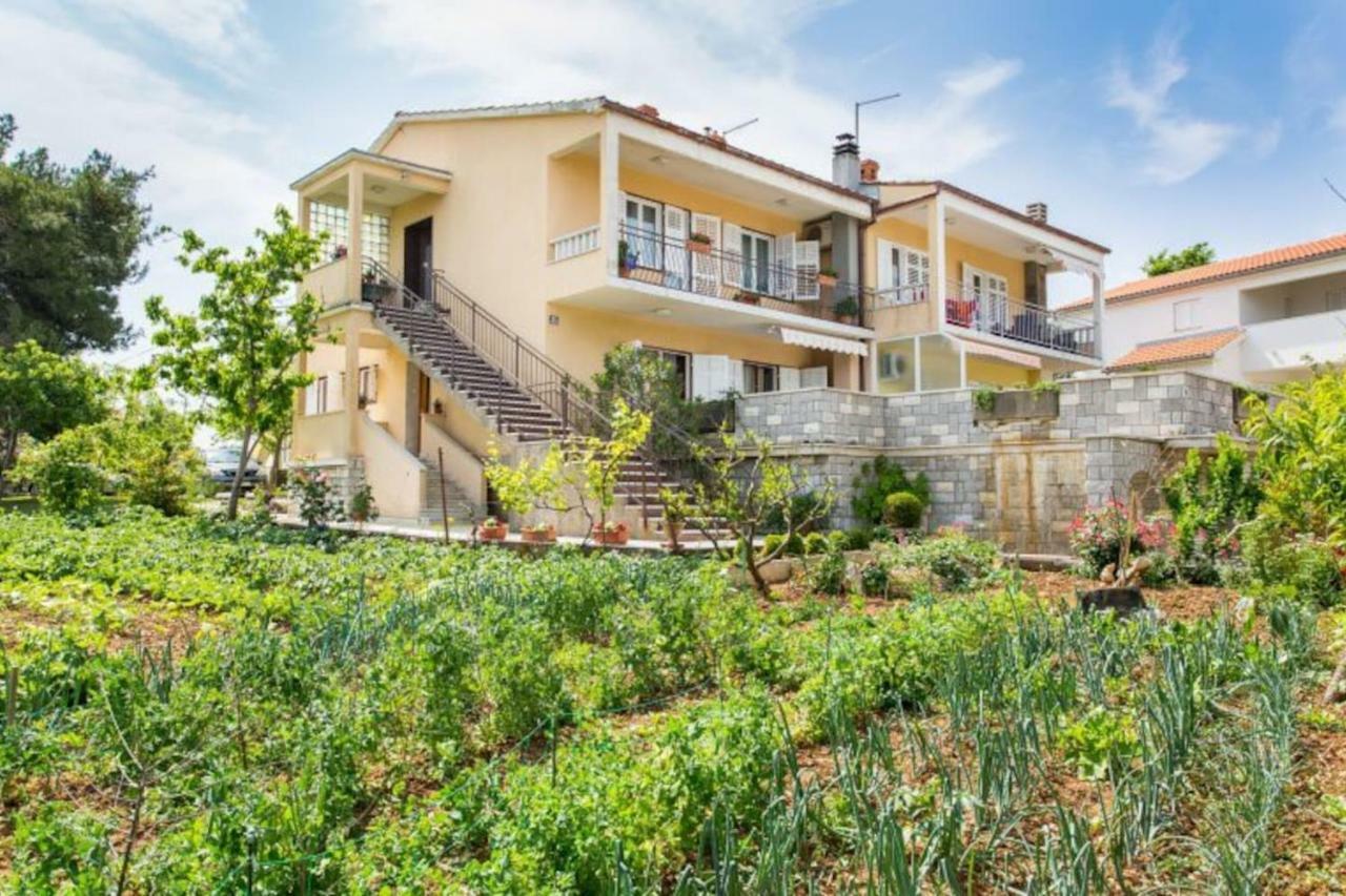 Apartman Morozin Šilo Exterior foto