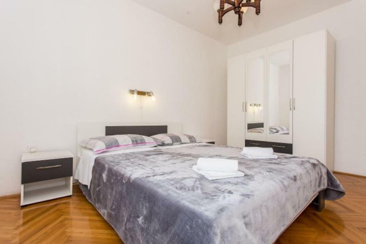 Apartman Morozin Šilo Exterior foto